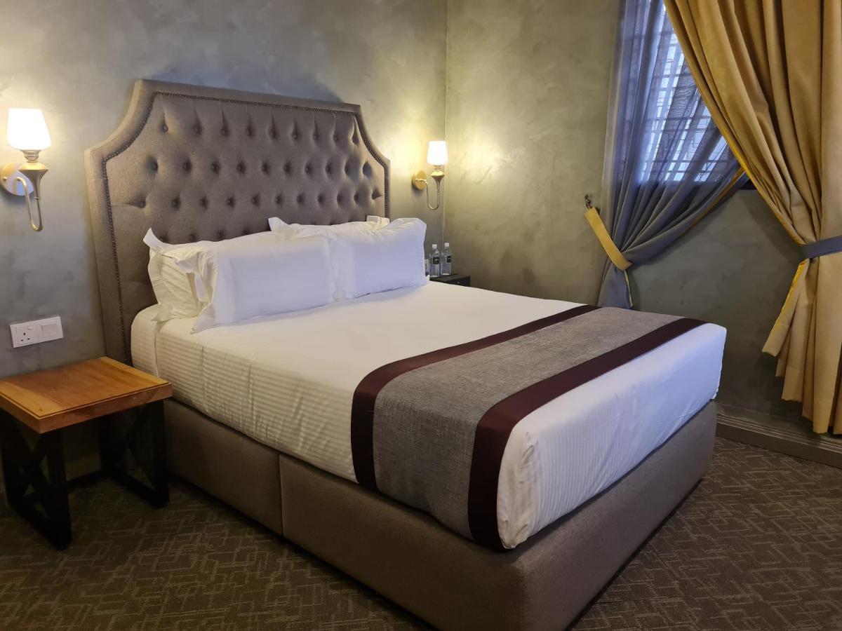 1969 Business Suites @ Ipoh Garden Kültér fotó